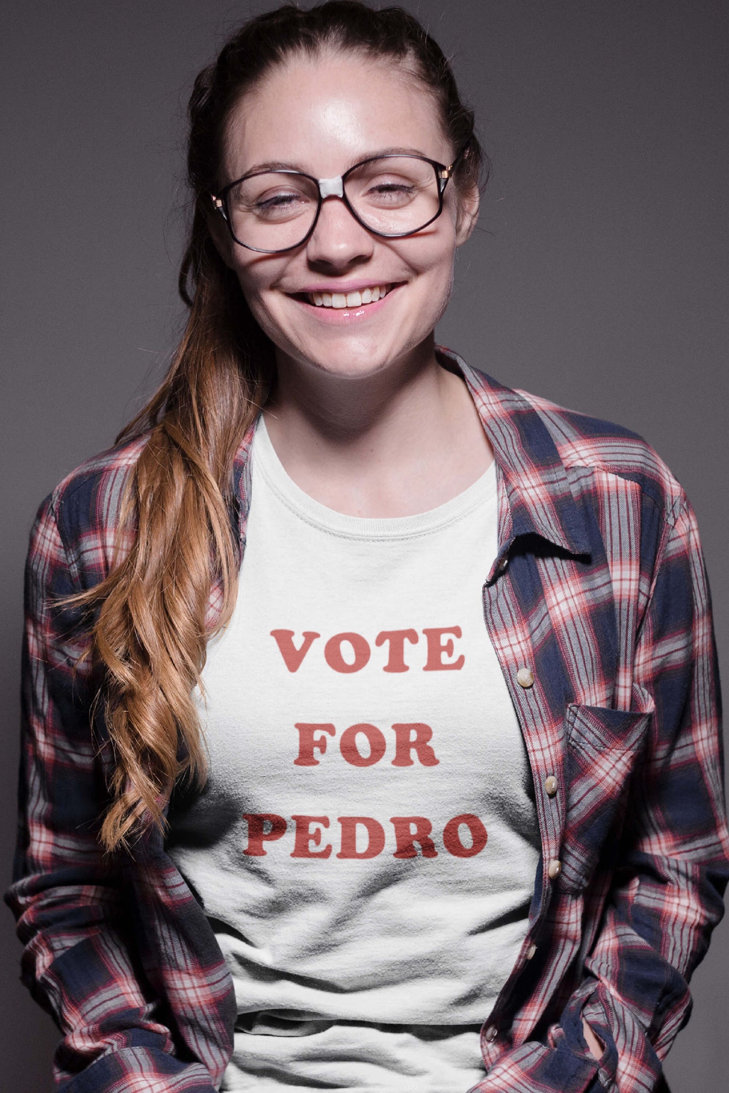 Dynamite Duds Napoleon Dynamite vote for pedro t-shirt woman 2